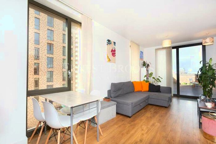 3 Bedroom Apartment To Rent In 24 Truman Walk, Bromley-by-bow, E3