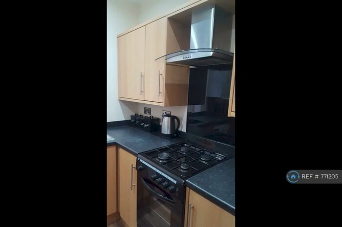 1 Bedroom Flat To Rent In St Cuthbert Street, Burnley, BB10