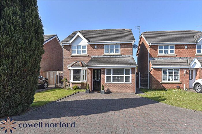 3 Bedroom Detached House For Sale In Regal Fold, Wardle, Rochdale, OL12