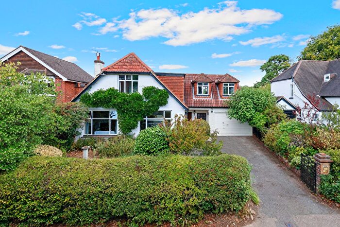 4 Bedroom Detached House For Sale In Highlands Road, Leatherhead, Surrey, KT22