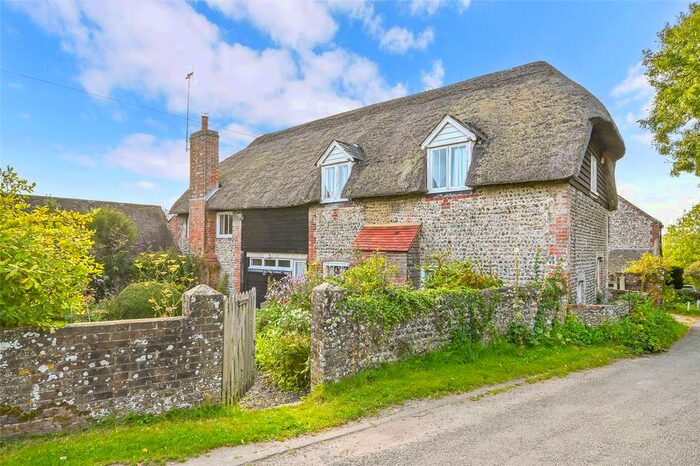 3 Bedroom Cottage For Sale In Warningcamp, Arundel, West Sussex, BN18