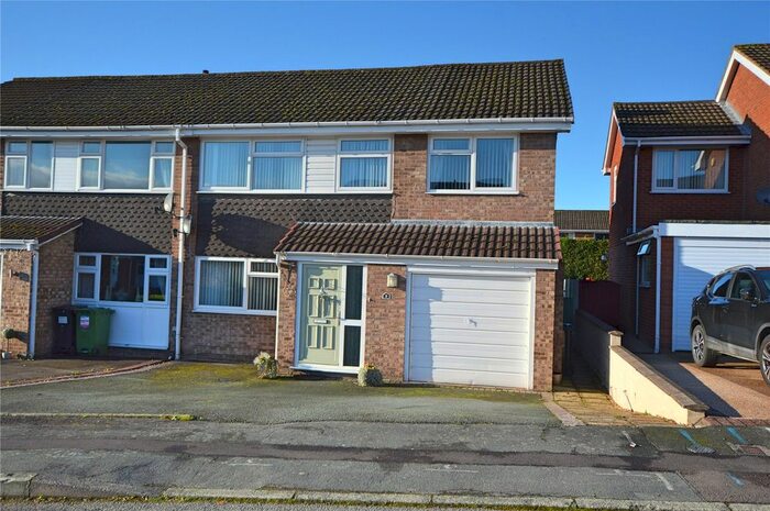 3 Bedroom Semi-Detached House For Sale In Brynglas Close, Newtown, Powys, SY16