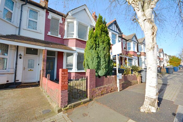 4 Bedroom Property To Rent In Audley Road, London, NW4