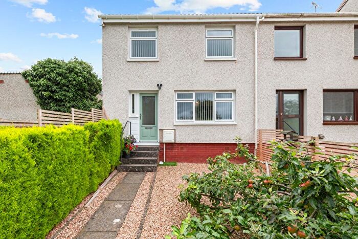 4 Bedroom End Of Terrace House For Sale In Mary Place, Clackmannan, FK10