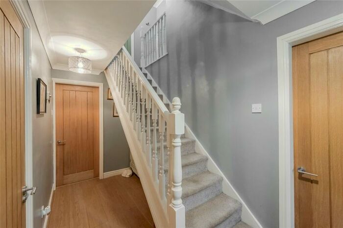 4 Bedroom Detached House For Sale In Red Vale, Gomersal, West Yorkshire, BD19