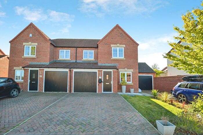 3 Bedroom Semi-Detached House For Sale In Glaisdale Road, Guisborough, TS14