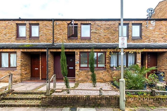 Studio To Rent In Battersea, London, SW11