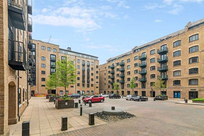 1 Bedroom Flat To Rent In Cayenne Court, Shad Thames, SE1