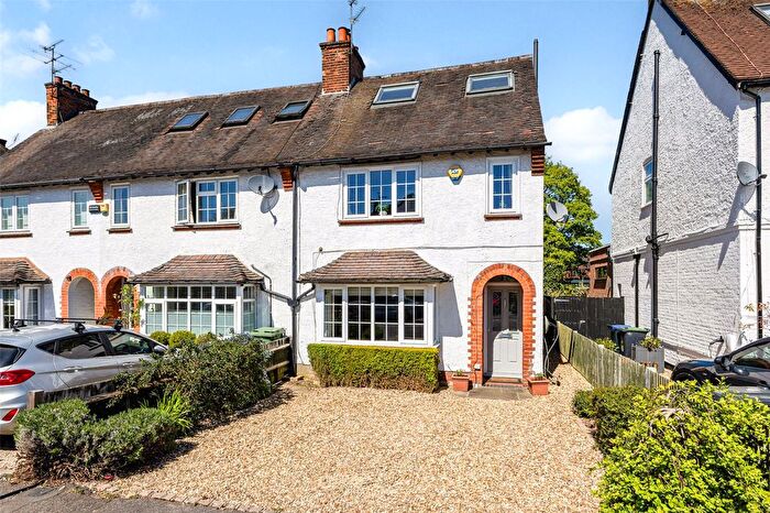 4 Bedroom End Of Terrace House For Sale In Baring Road, Beaconsfield, Buckinghamshire, HP9