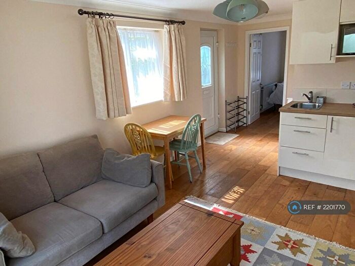 1 Bedroom Flat To Rent In Girton, Girton, Cambridge, CB3