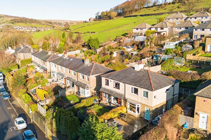 3 Bedroom Semi Detached House For Sale In Wilmur Mount, Luddendenfoot, Halifax, HX2