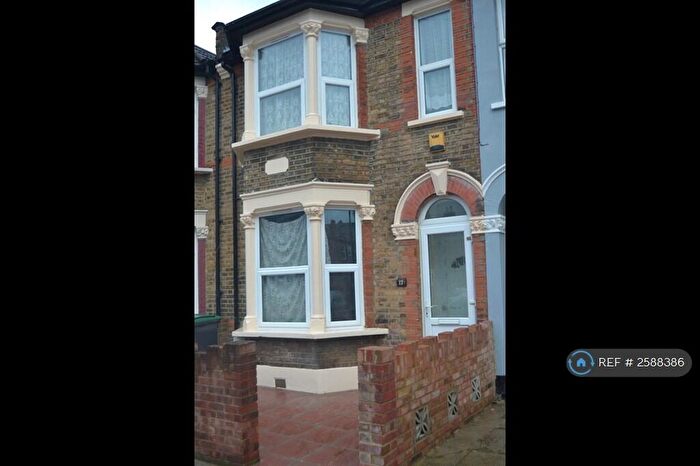 4 Bedroom Terraced House To Rent In Chalgrove Road, London, N17