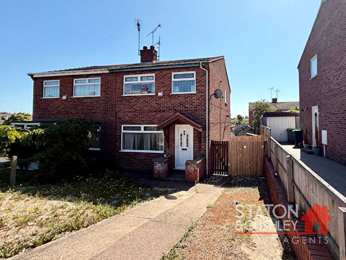 3 Bedroom Semi-Detached House For Sale In Brockenhurst Road, Mansfield, NG19