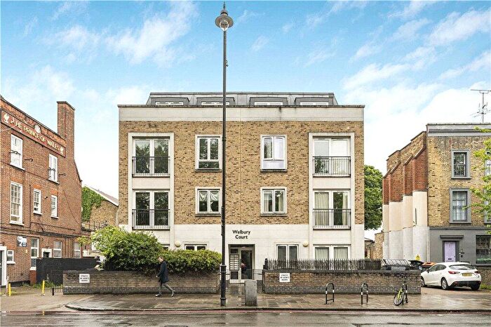1 Bedroom Apartment For Sale In Kingsland Road, London, E8