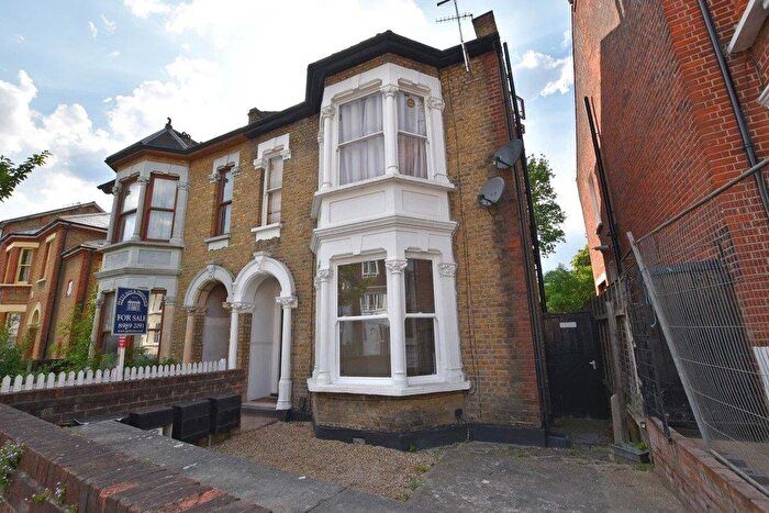 1 Bedroom Flat To Rent In Sylvan Road, London, E11
