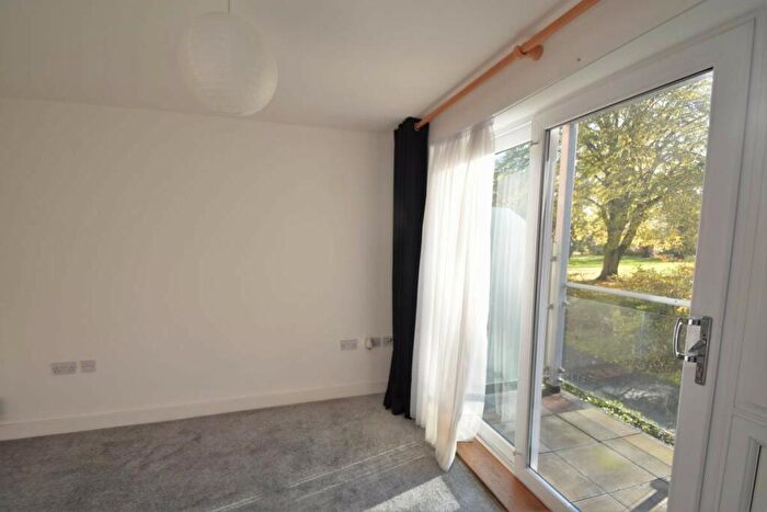 1 Bedroom Flat To Rent In Southampton, SO15
