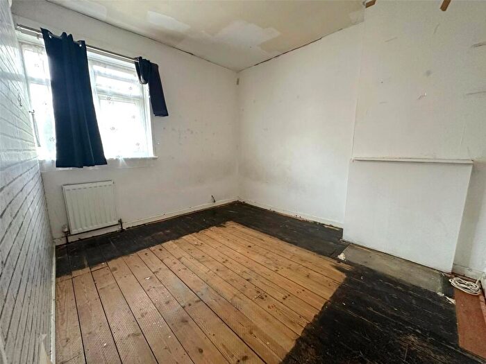 3 Bedroom Terraced House For Sale In Ravenscar Road, Bromley, BR1