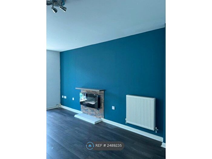 3 Bedroom Maisonette To Rent In Pirelli Way, Eastleigh, SO50