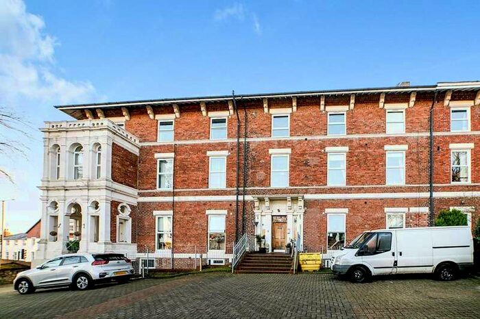 2 Bedroom Apartment To Rent In Kensington House, 1-2 The Cedars, Sunderland, Tyne And Wear, SR2