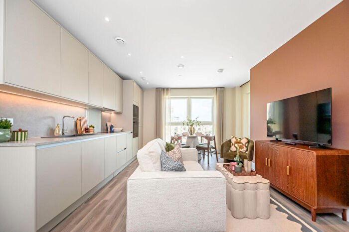 1 Bedroom Flat For Sale In Colindale Gardens, Colindale, NW9