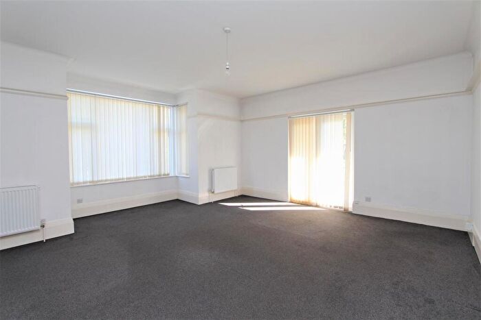 1 Bedroom Flat To Rent In Flat, A Bath Road, Keynsham, Bristol, BS31