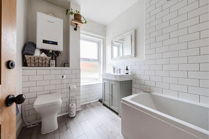 3 Bedroom Terraced House For Sale In St. Martins Church Street, Salisbury, SP1