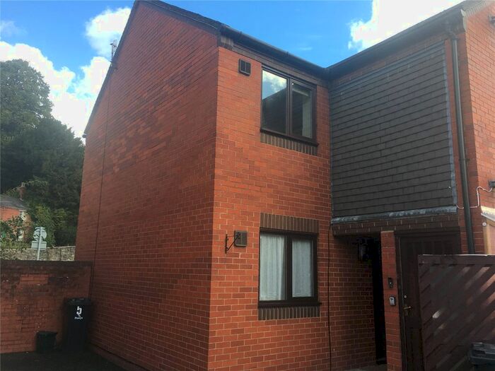 1 Bedroom flats to rent in Welshpool, SY21, Powys