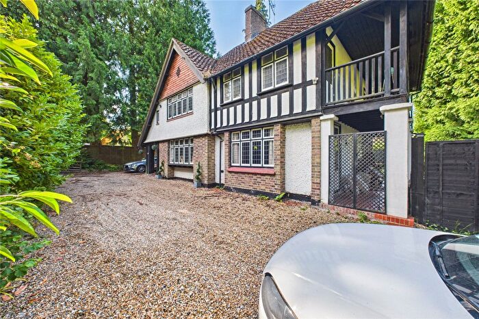 4 Bedroom Detached House For Sale In Copthorne Road, Felbridge, East Grinstead, Surrey, RH19