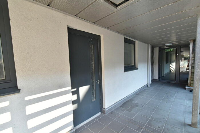 1 Bedroom Apartment To Rent In Horsted Court - Kingscote Way, BN1