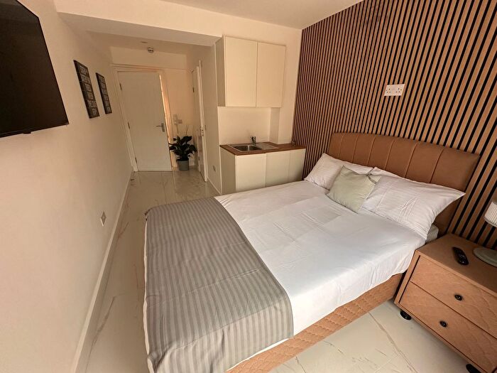 1 Bedroom Flat To Rent In West End Road, Ruislip, HA4