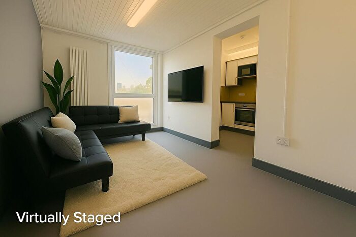 5 Bedroom Property To Rent In Meadowcourt Road, Leicester, LE2