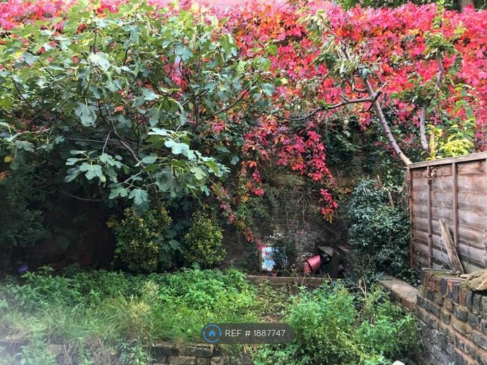 1 Bedroom Flat To Rent In Brenthouse Road, London, E9