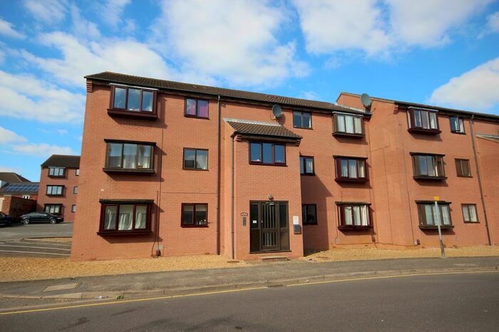 2 Bedroom Flat To Rent In Howard Court Mill Road, Wellingborough, Northamptonshire., NN8