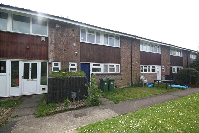 3 Bedroom Terraced House To Rent In Dayspring, Guildford, Surrey, GU2