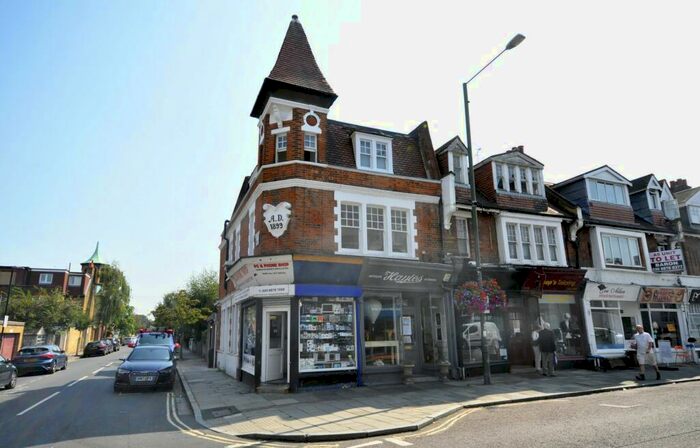 1 Bedroom Flat To Rent In Sheen Lane, Mortlake, SW14