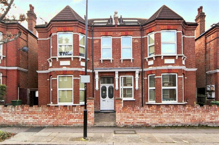 1 Bedroom Flat To Rent In Skardu Road, London, NW2