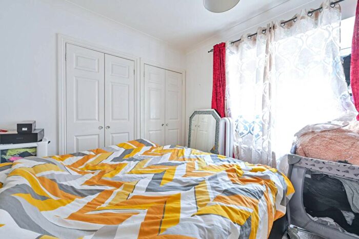 2 Bedroom Flat To Rent In Grosvenor Place, Woking, GU21