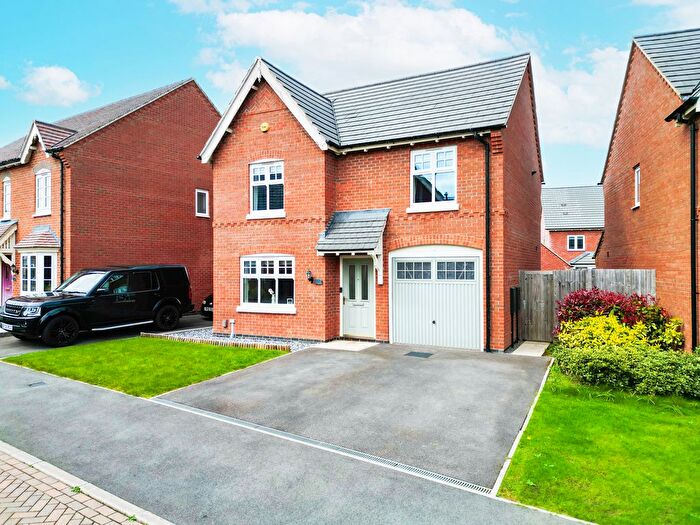 3 Bedroom Detached House For Sale In Kemp Drive, Rugby, CV23