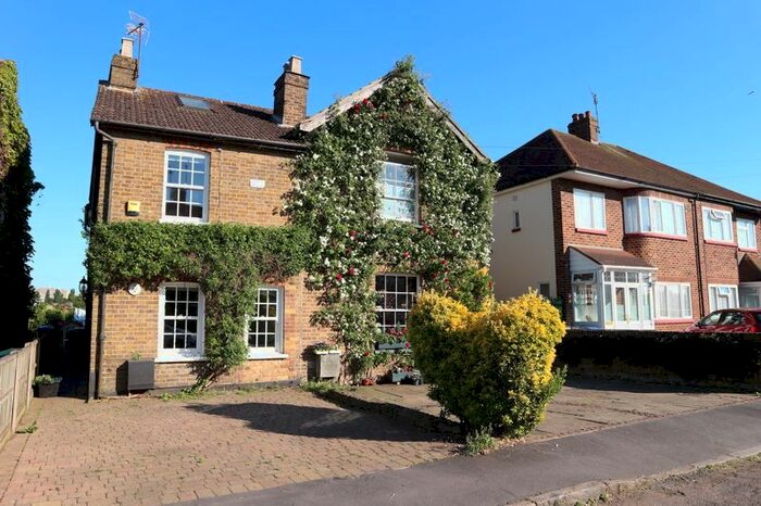 3 Bedroom Semi-Detached House To Rent In Newtown Road, Denham, Uxbridge, UB9