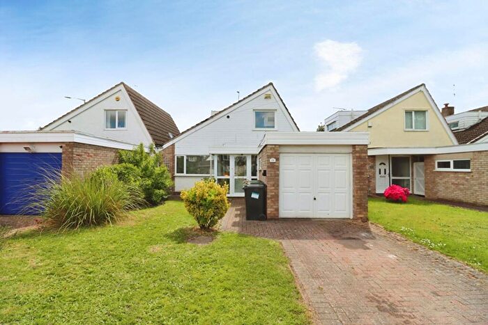 3 Bedroom House For Sale In Warren Hey, Spital, CH63