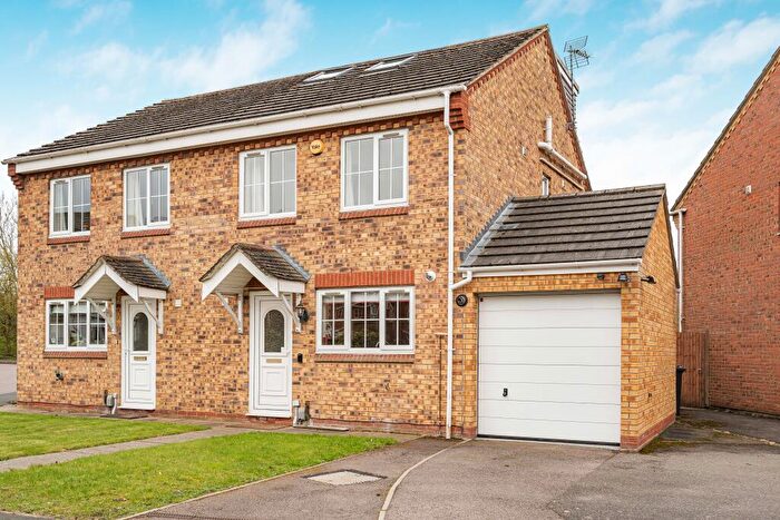 4 Bedroom Semi Detached House For Sale In Weavers Field, Girton, CB3