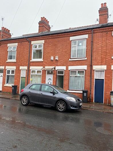 3 Bedroom Terraced House To Rent In Thurlby Road, Leicester, LE5