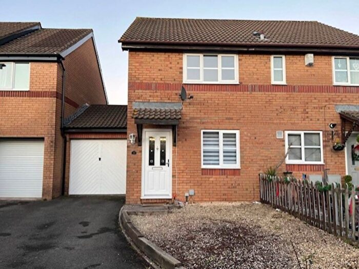 2 Bedroom Property To Rent In Greenacres, Barry, Vale Of Glamorgan, CF63