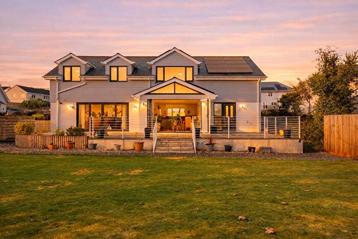 4 Bedroom Detached House For Sale In Green Hill, Egloshayle, Wadebridge, PL27