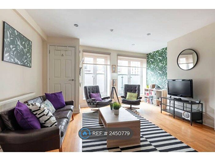 3 Bedroom Flat To Rent In Redchurch Street, London, E2