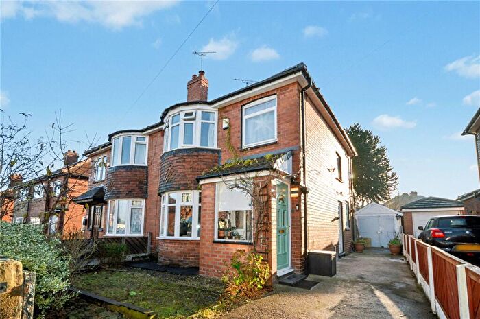 3 Bedroom Semi Detached House For Sale In Orion Crescent, Belle Isle, Leeds, LS10