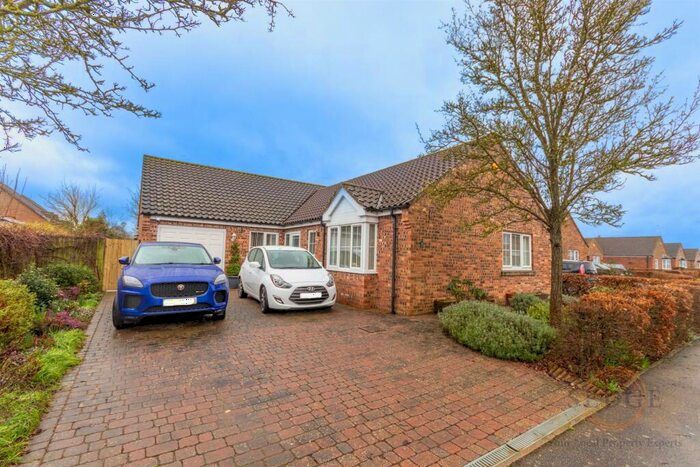 4 Bedroom Detached Bungalow For Sale In Carisbrooke Way, Weston Hills, Spalding, PE12