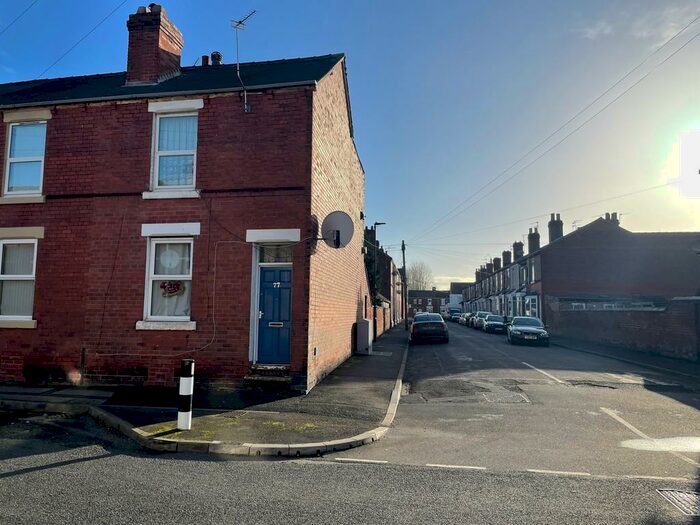 2 Bedroom End Of Terrace House To Rent In Shadyside, Hexthorpe, Doncaster, DN4