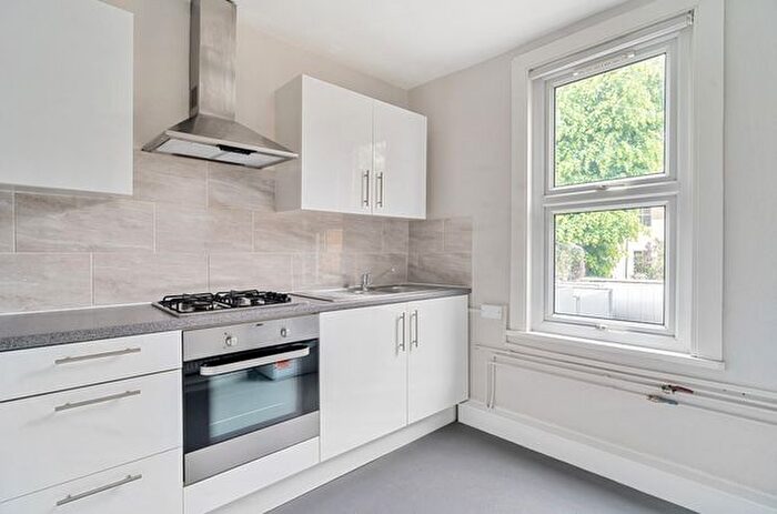 Property To Rent In Southgate Road, London, N1