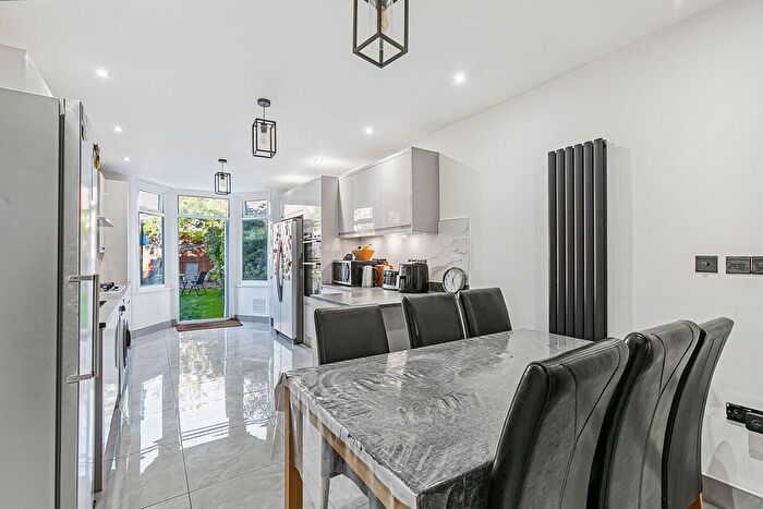 6 Bedroom Terraced House For Sale In Second Avenue, Manor Park, London, E12